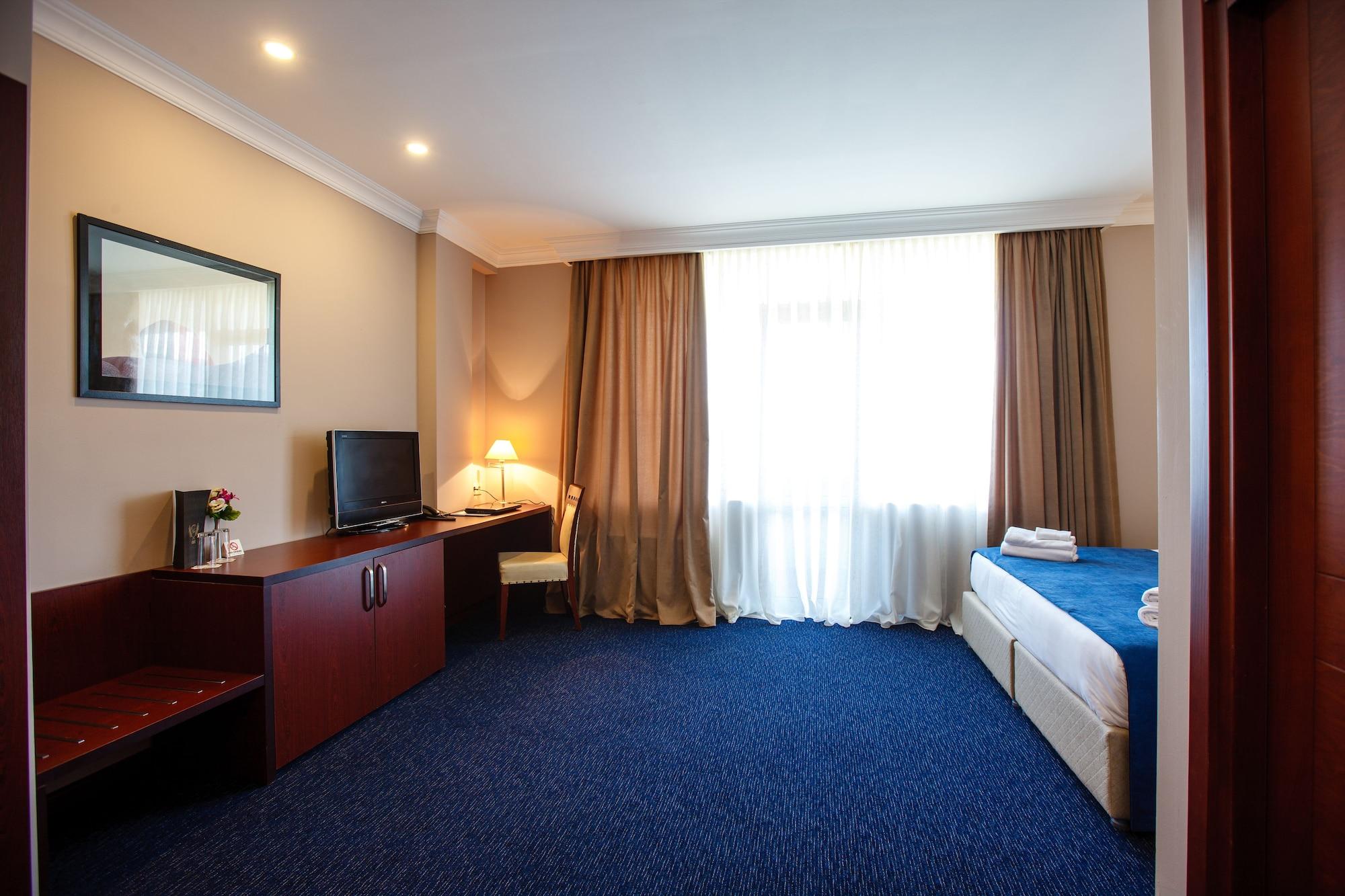 Cruise Hotel Tbilisi Bagian luar foto