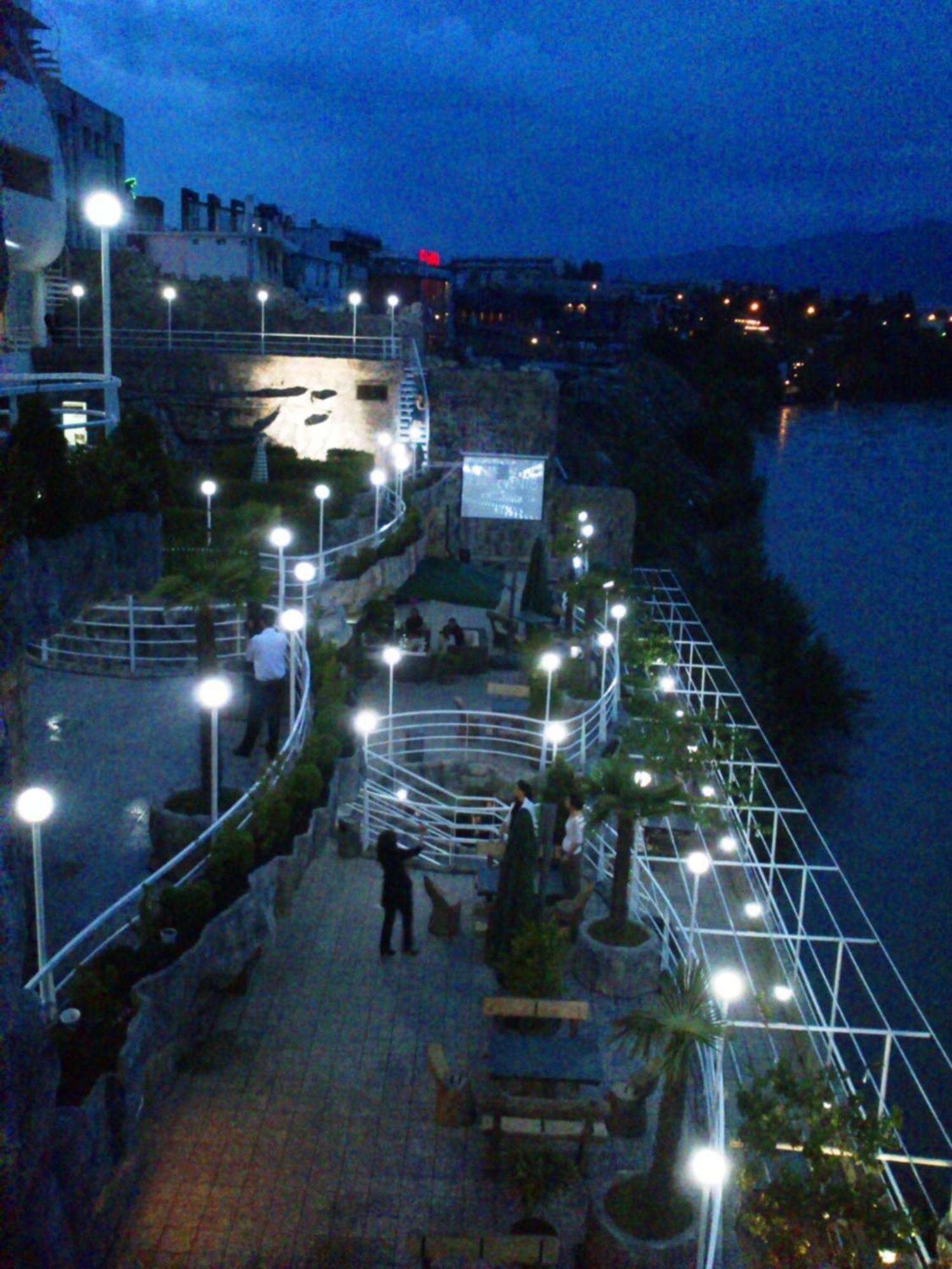 Cruise Hotel Tbilisi Bagian luar foto